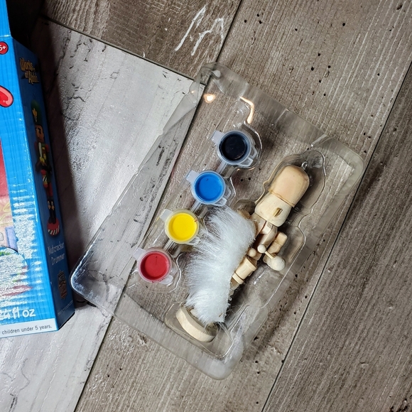 NIB Works of Ahhh... Nutcracker Drummer Real Wood Painting Kit Ages 5+ - Picture 3 of 10